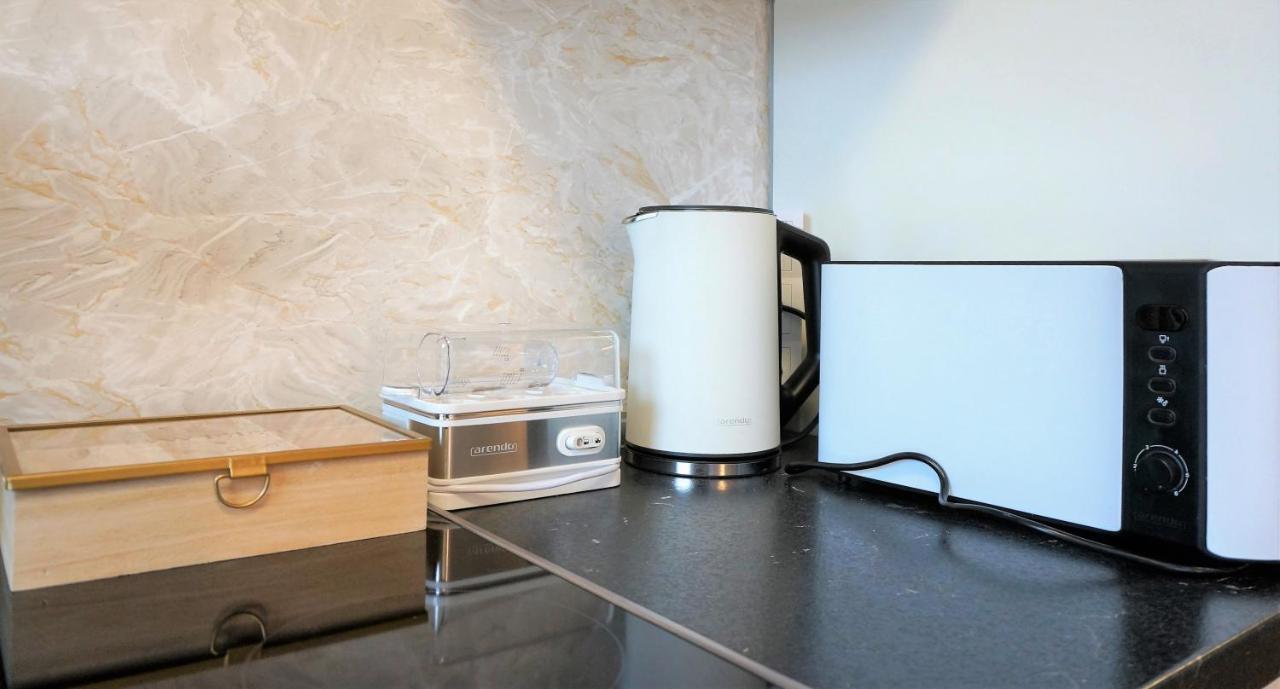 Mein Apartment, Stars Mit Balkon Und Klima Fuer Bis Zu 4 Personen Frankenthal  Extérieur photo